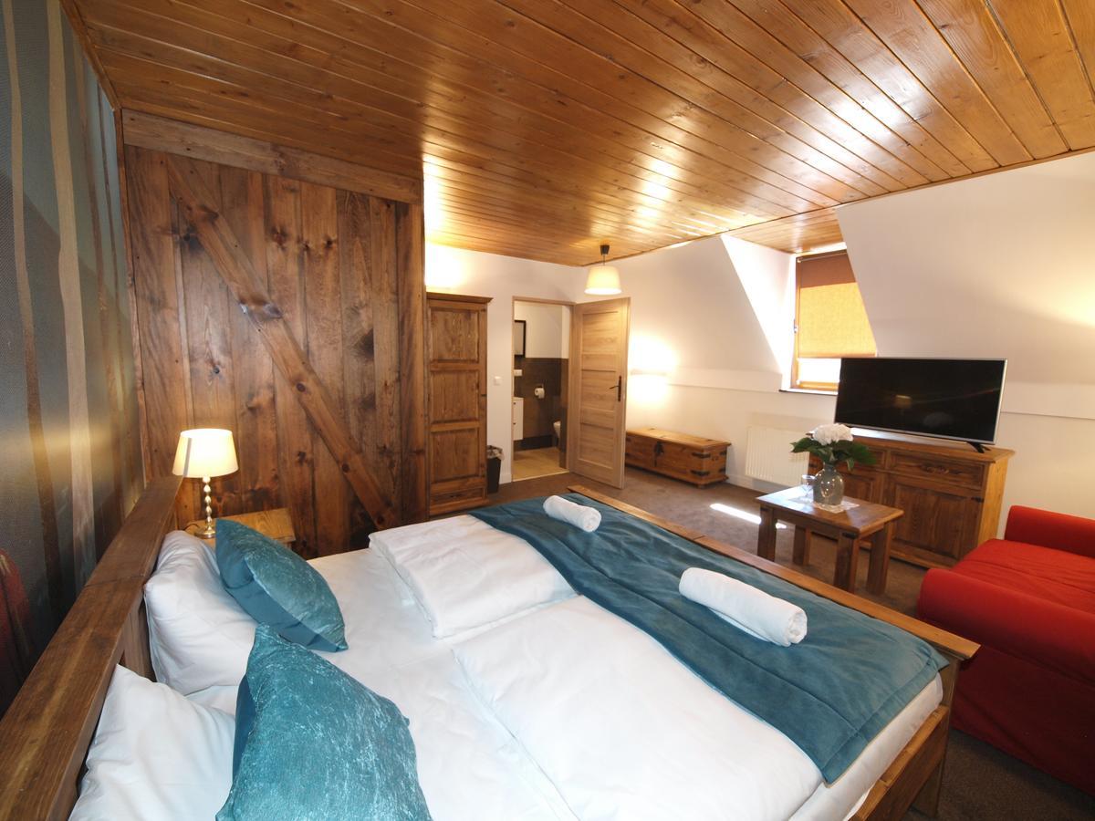 Hotel Pensjonat Pola à Cracovie Extérieur photo