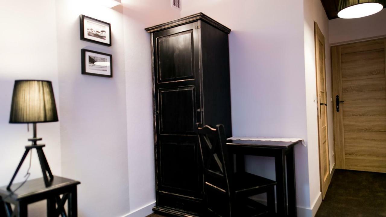 Hotel Pensjonat Pola à Cracovie Extérieur photo